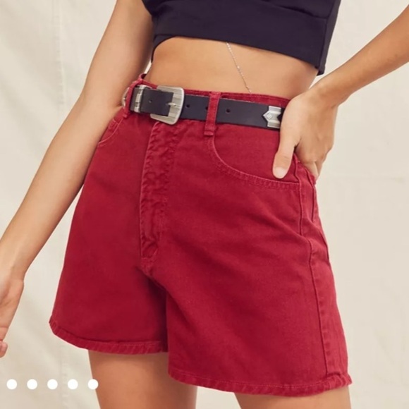 Bongo Vintage Blue Denim High Waisted Mom Shorts Size 5 - Picture 2 of 15